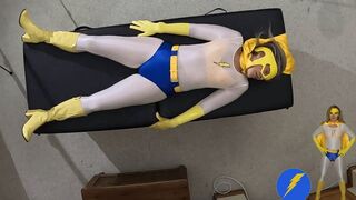 Lightning Strike Cums At The Spa