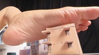 VR360 20 Minutes Under a Giantess Chinese Version