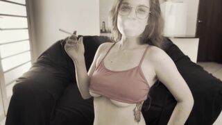 Beautiful redhead using her little fingers to orgasm - Antique