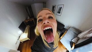Switching Places - Lottie Lalay VR360º