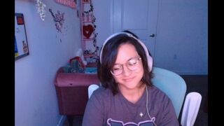Your Long-Distance Girlfriend Misses you and Cums on Cam for You.