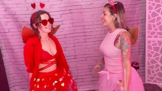 Cupid Babes - Summer Raez & Luna Vera - Cupcake Foot Smash HIDEF MOV