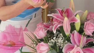 Valentine's day roses ends in pleasure