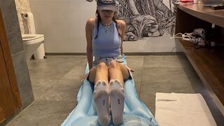 I'm deflating the mattress