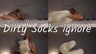 Dirty Hanes Socks Ignore