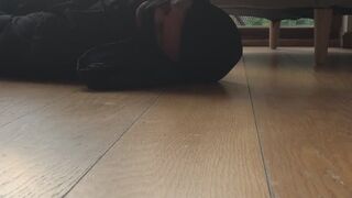 I crush his head under my dirty Converse !