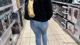 Wet farts in jeans in public