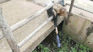 A Gift for a Shoe Hunter AVI