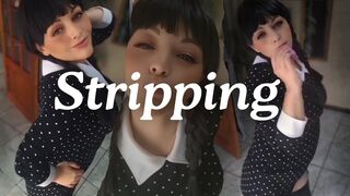 Lenara Grimwoodâ€™s Slow Reveal