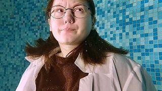 DL Helen young scientist explores underwater breathing 720