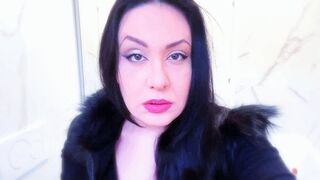 A game of pure Domination through eye contact and staring