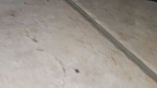 Oggi ho qualcosa di particolare ed molto eccitante sotto i miei piedi mentre premo forte sul pedale della mia macchina da cucire