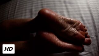Luna Vale Shiny Oiled Feet JOI - Intimate Foot Focus