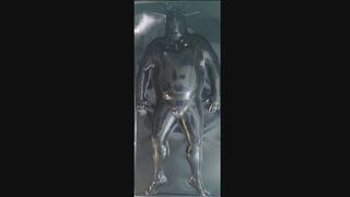 2 Hours and 2 Minutes in a Latex Vacuum Bed – No Cutaways, One Angle