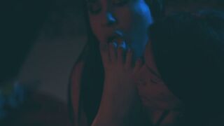 Se divertindo com pezinhos gostosos