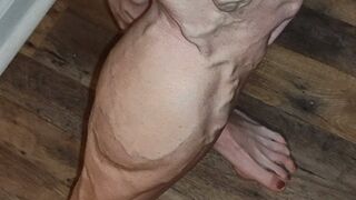 Flexing with dirty feet