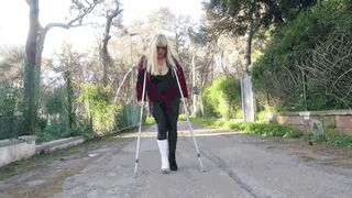 Injury in the Forest MP4