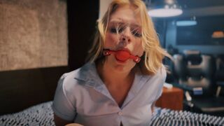 The Housesitter - Sunny Vanna