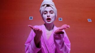 YOUNG DOMME WANTS YOUR MONEY JUST FOR BEING BEAUTIFUL AND YOUNG