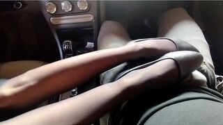 Sienna Seduces the Cameraman with her Pantyhose and Ballet flats (Custom Clip)