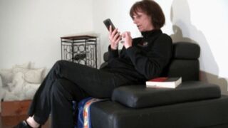 Call for mature feet