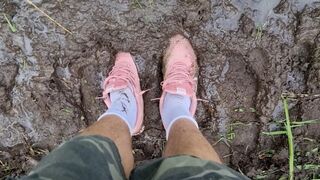 Nike Flex sneakers muddy