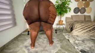 Big Booty Power Farts – Curves, Cardio & Cheeky Little Surprise!