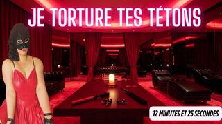 Je joue avec tes tetons