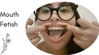 Inspecting my teeth with food