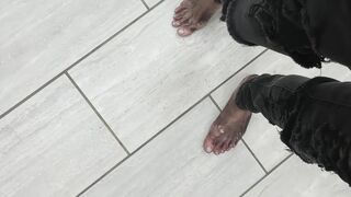 3-8-2026 Spit Feet Sunday:- Laundromat Spit Feet