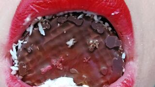 Mouth Food Crush: Chocolate-Coated Marshmallow (Sound & Texture)