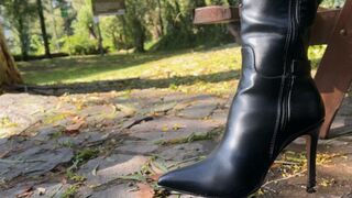 Kahina and her Mighty Leather Boots – She Loves Every Step