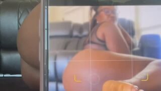 Big booty Giantess tease