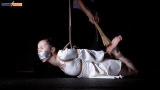 HUMBLING BITCHY GF WITH BRUTAL BASTINADO (HD)