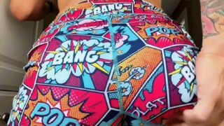 MILF Rips Juicy Farts in Booty Shorts