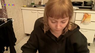 Guess what I'm eating!