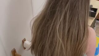 Loud farts and drops mp4