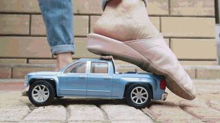 Under the soles of my old slippers MP4