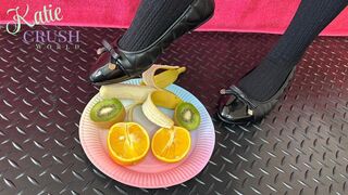 Food crush ASMR - Banana, kiwi & orange vs black ballet flats.