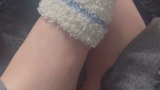 Feet reveal