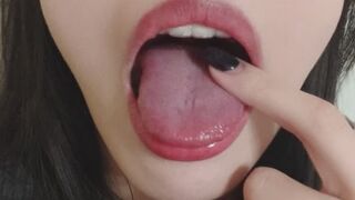 Open Mouth, Drooling, Trembling Tongue