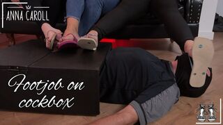 Cockbox and spanking with havaianas flip-flops (1080 p)