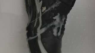 Pissing Nike Air Max BW