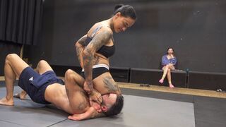 MX-289: Zoe vs Nacho (escape challenge)