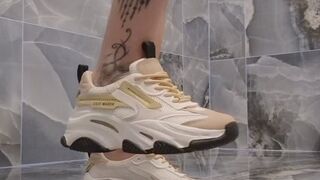 Sneakers Crushing a Chicken – Slow Messy Food Crush