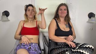 Alice and Stitch pose their armpits (4k)