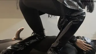 Feet's Temple