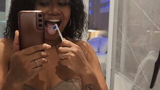 Queen of saliva