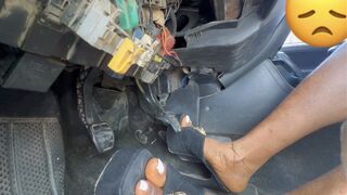 WHAT?? At First It Starts, Then Clunks Out! (Footwell)