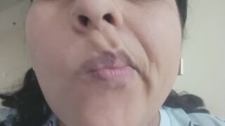 Eres mi presa... Te agarro y te devoro (POV gigante).